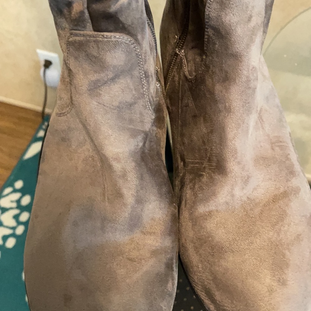 Knee high faux suede boots - Picture 7 of 7